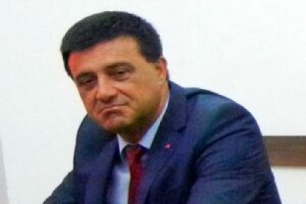 DNA: Senatorul Bădălău, acuzat de trafic de influenţă; a apărat interesele unei firme prin demersuri la conducerea ANAF